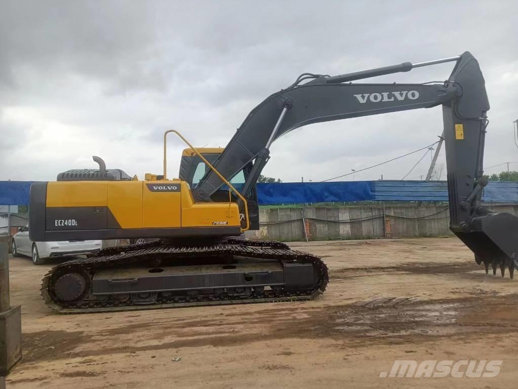 Volvo EC 240 DL Верижен екскаватор