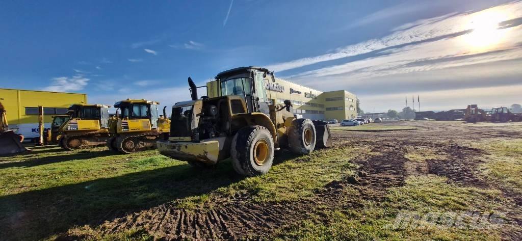 New Holland W 190 B Колесни товарачи