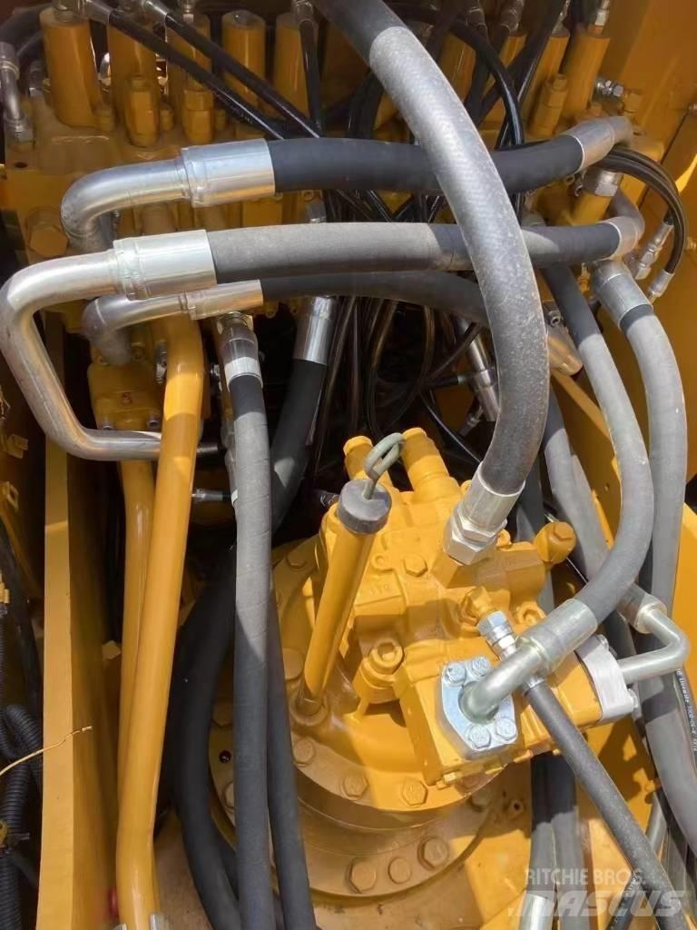 CAT 320D2 Верижен екскаватор