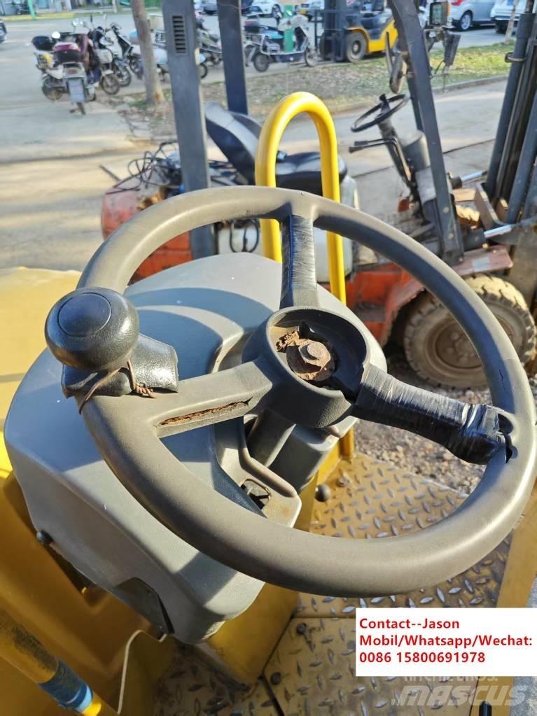 CAT CB 24 Двойни барабанни ролки

