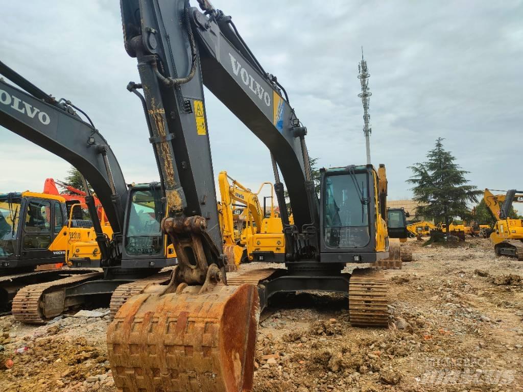 Volvo EC220D Верижен екскаватор
