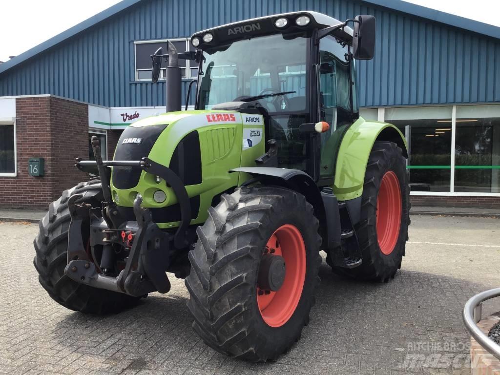 CLAAS Arion 520 CIS Трактори