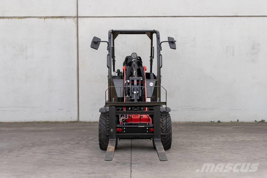 Manitou MLA 2-25 H Мини товарачи