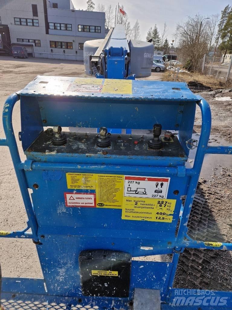 Genie S 65 Телескопични повдигачи
