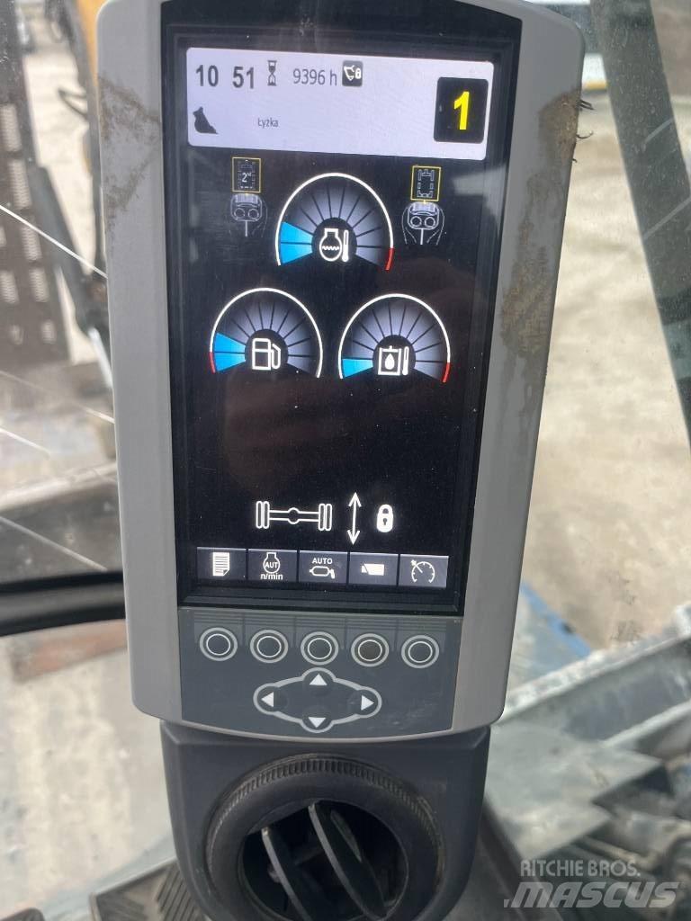 CAT 313 D Колесни екскаватори