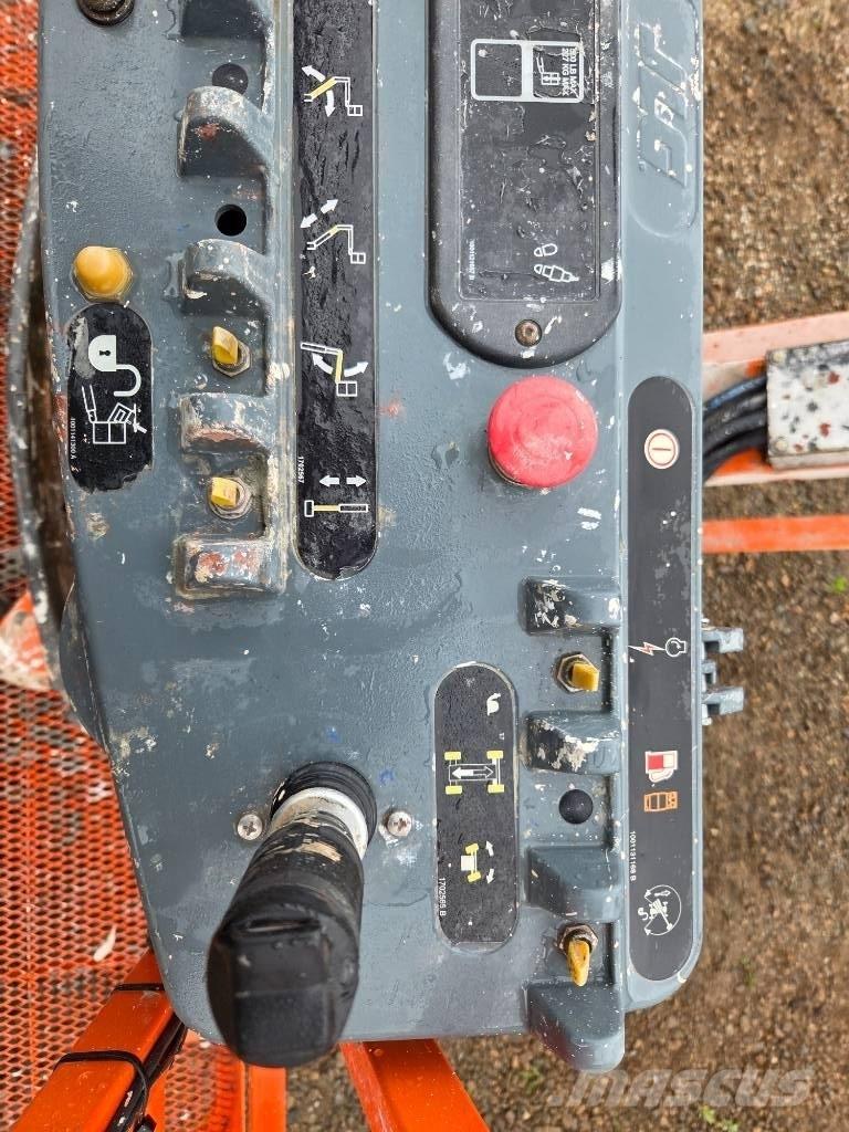 JLG 660SJ Телескопични повдигачи
