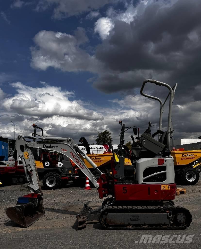 Takeuchi TB 210 R Мини екскаватори < 7 т
