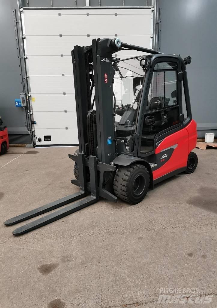 Linde E35L-01 Електрически вилични кари-повдигачи