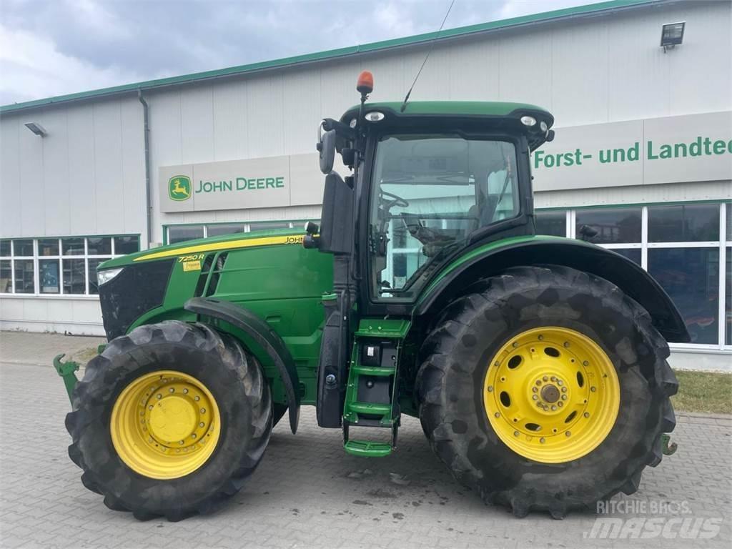 John Deere 7250R Трактори