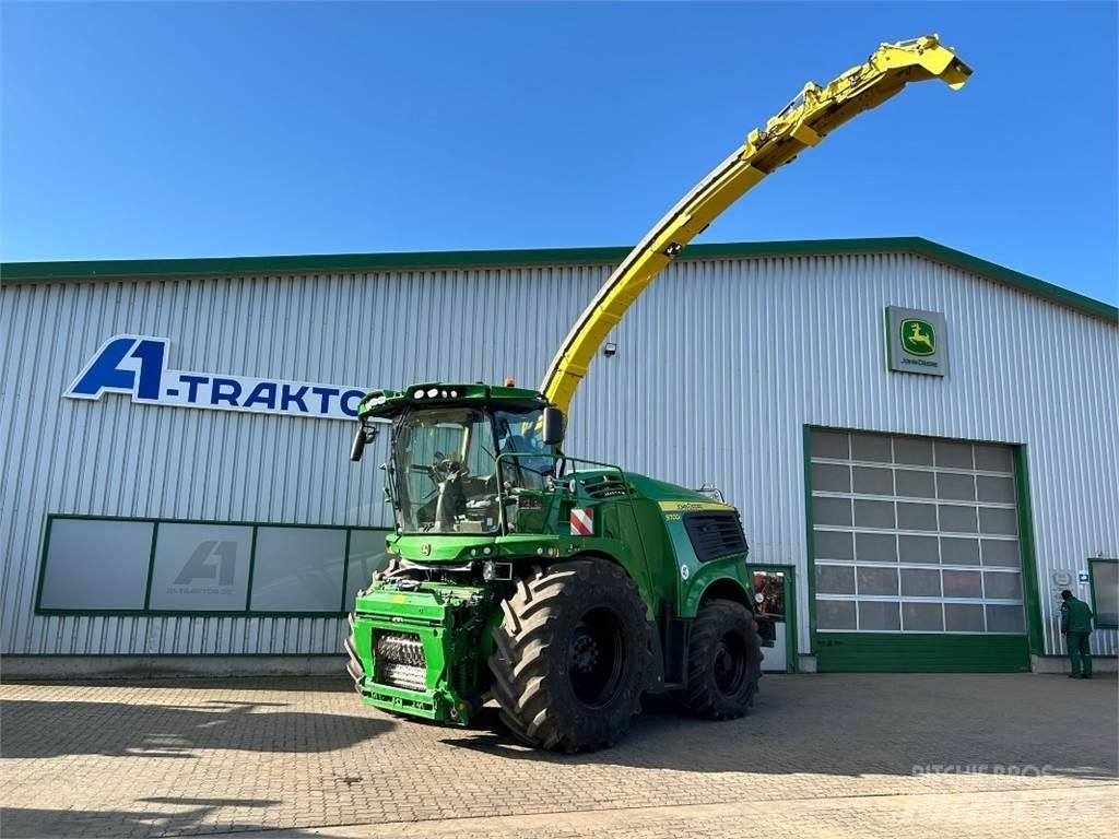 John Deere 9700i Фуражни комбайни
