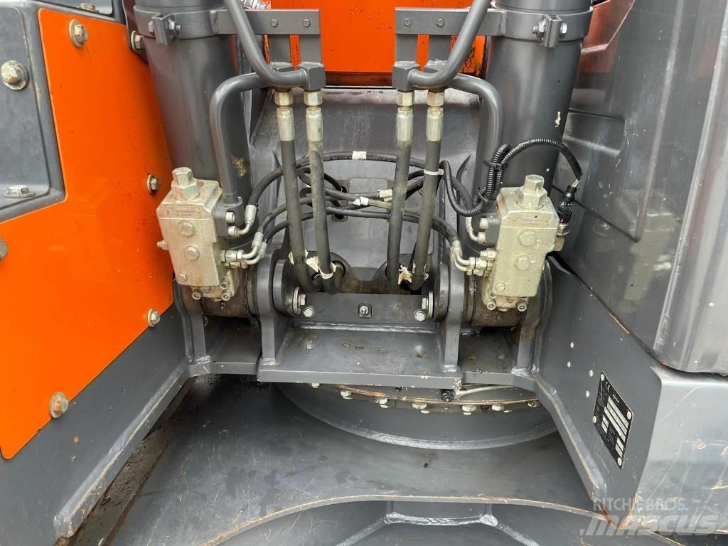 Doosan DX 140 LCR Верижен екскаватор