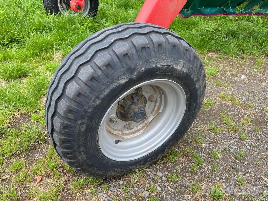 Kverneland 9476C Уиндроуърс/Косачки за сено и др.
