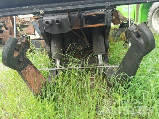 Valtra T 151 WOM Стрели и рамена