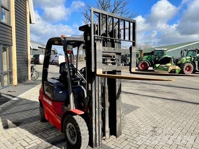 Manitou MI25D Дизелови камиони