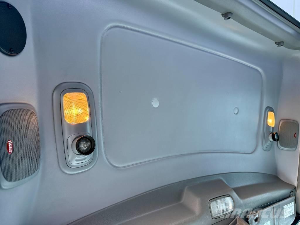 Peterbilt 389 Влекачи