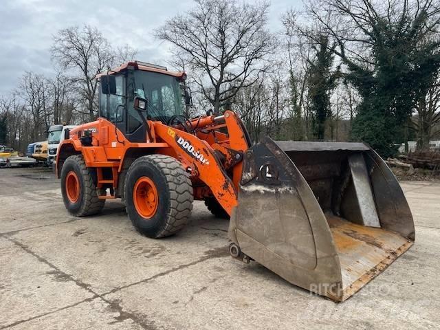 Doosan DL 200 Колесни товарачи