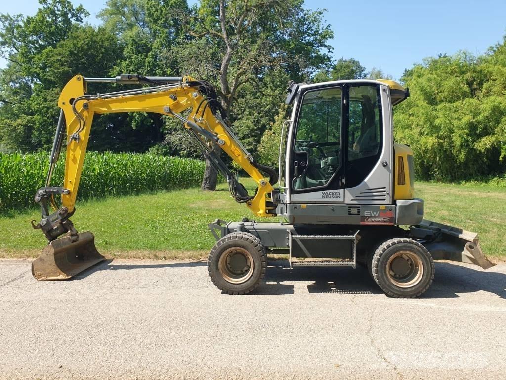Wacker Neuson EW 65 Колесни екскаватори
