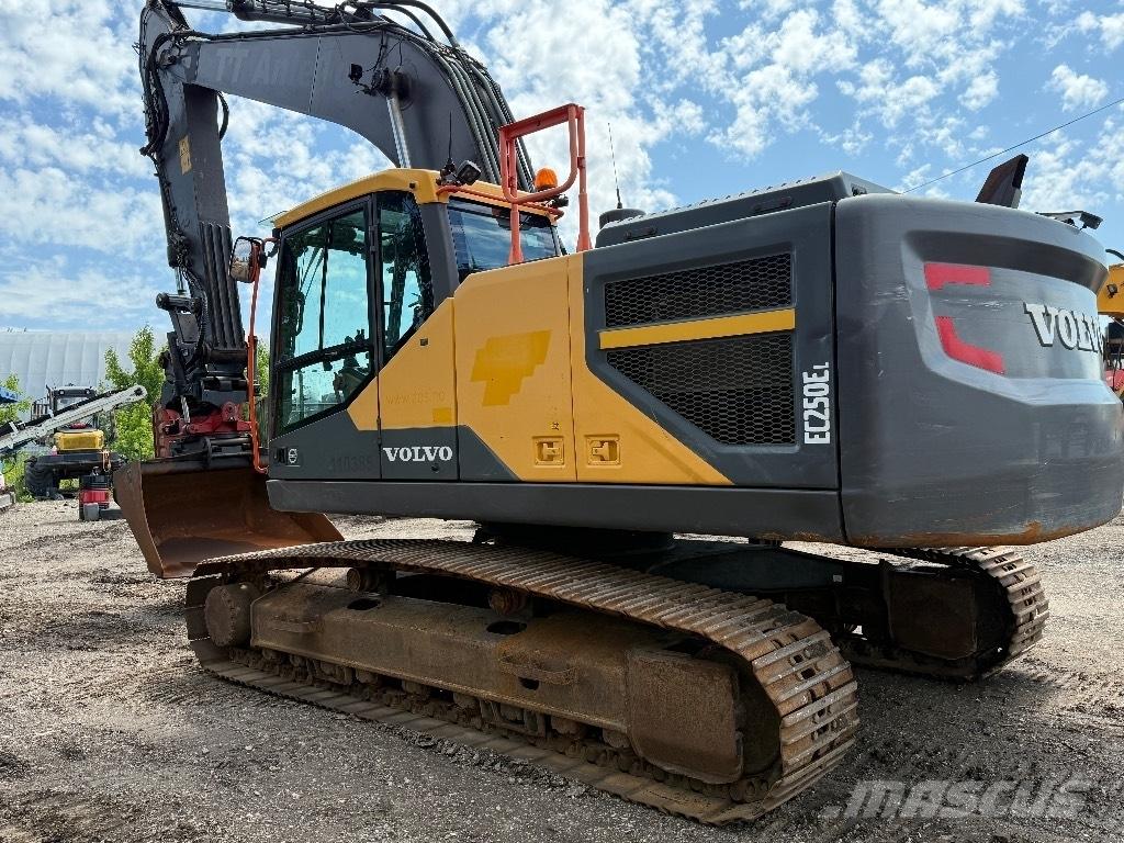 Volvo EC 250 E Верижен екскаватор
