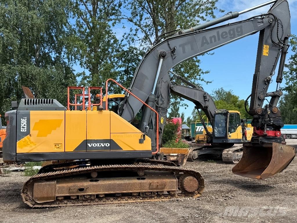 Volvo EC 250 E Верижен екскаватор