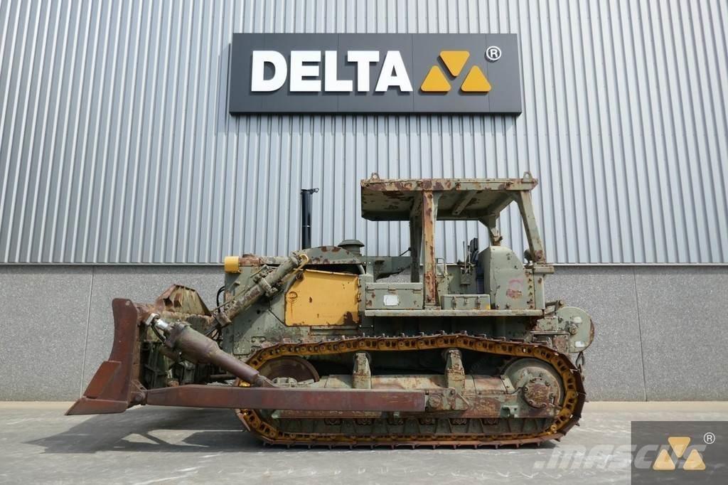 CAT D7F Ex-army Верижни булдозери
