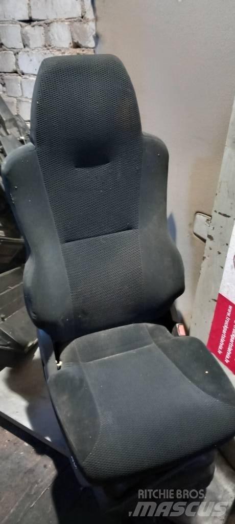 MAN TGX.    81623076414 Кабини