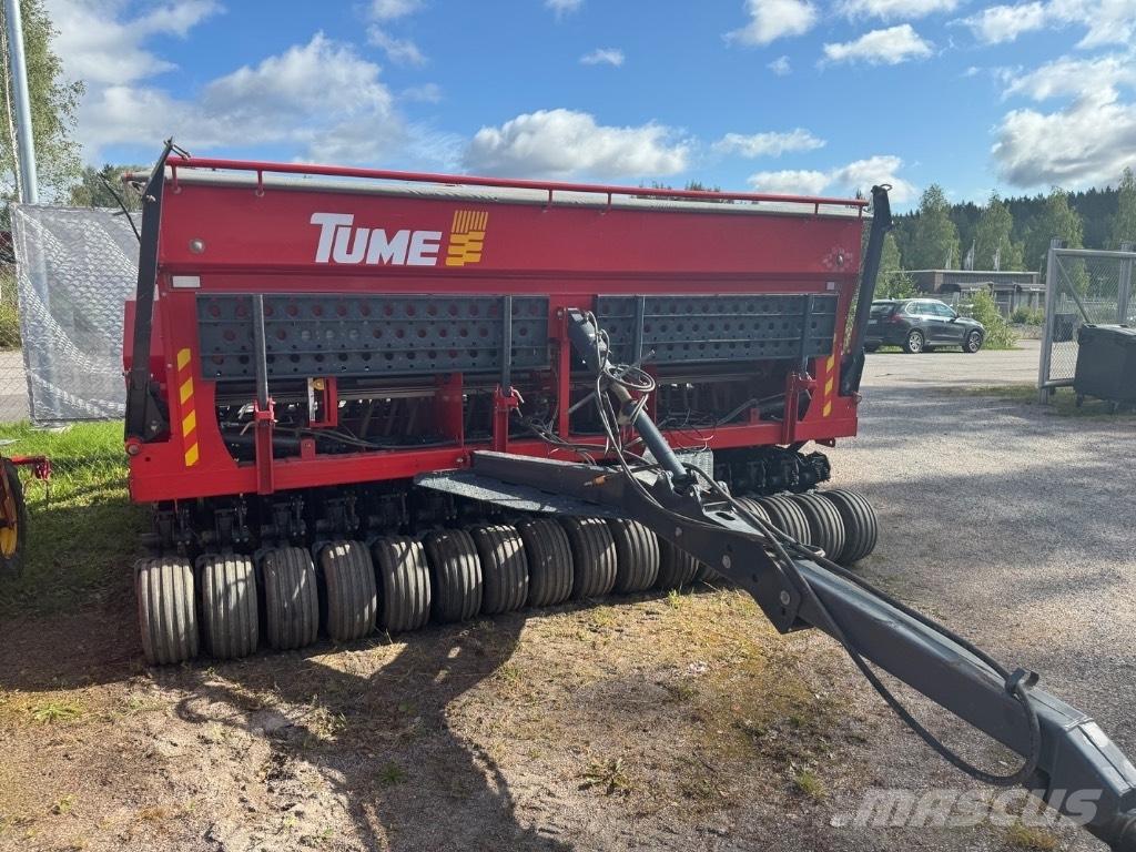 Tume Nova Combi 4000 Комбинирани редосеялки