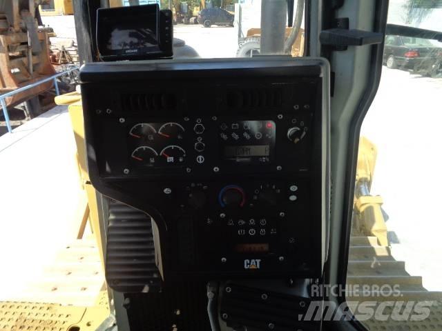 CAT D 6 R XL III Верижни булдозери
