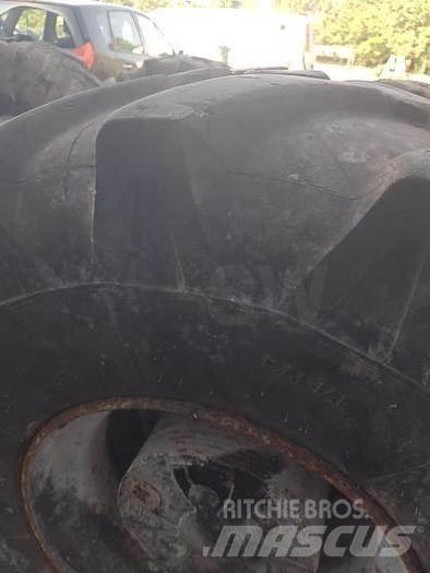 Michelin 18R19.5XF Гуми