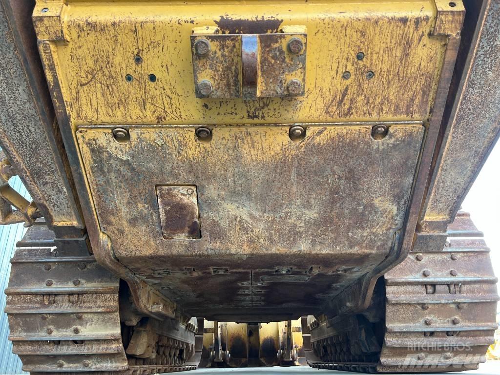 CAT 963D Верижен товарач
