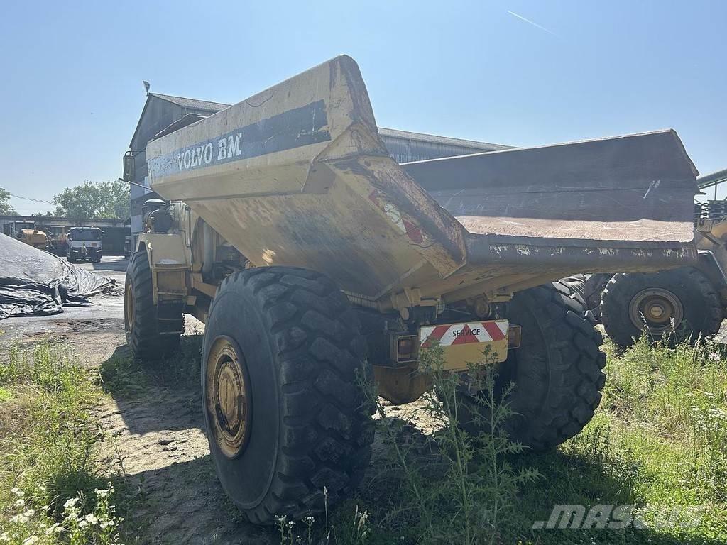 Volvo A25BM Странични самосвали