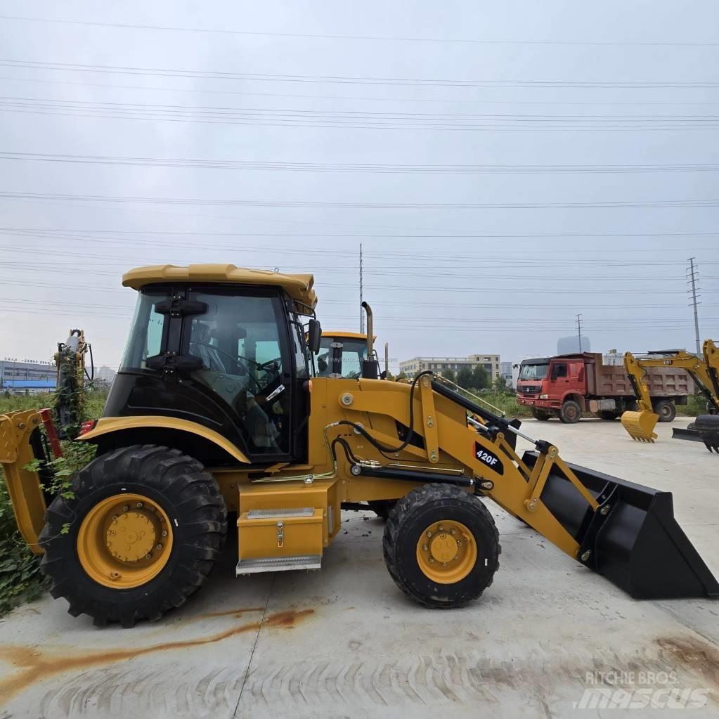 CAT 420 F Товарач със заден ексватор