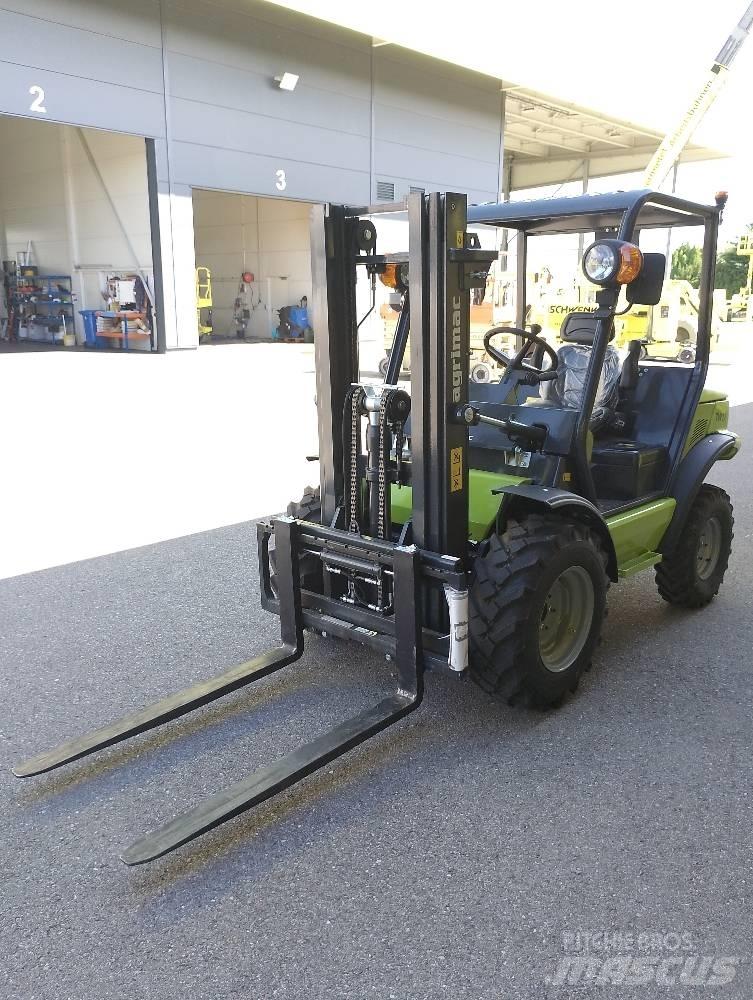 Agrimac TW 17 Дизелови камиони