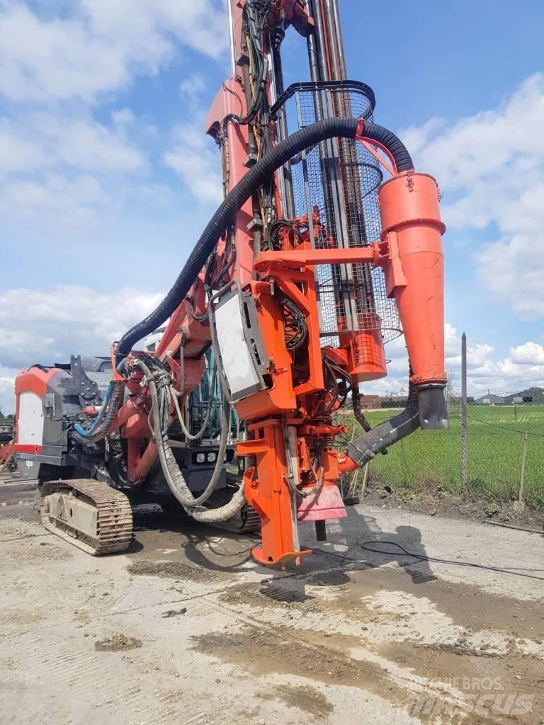 Sandvik DI 550 Апаратура за повърхностна редова сеидба