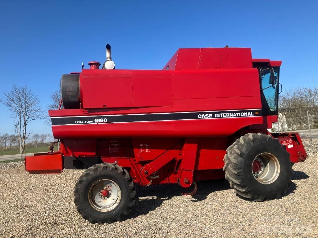 Case IH 1660 Комбайни