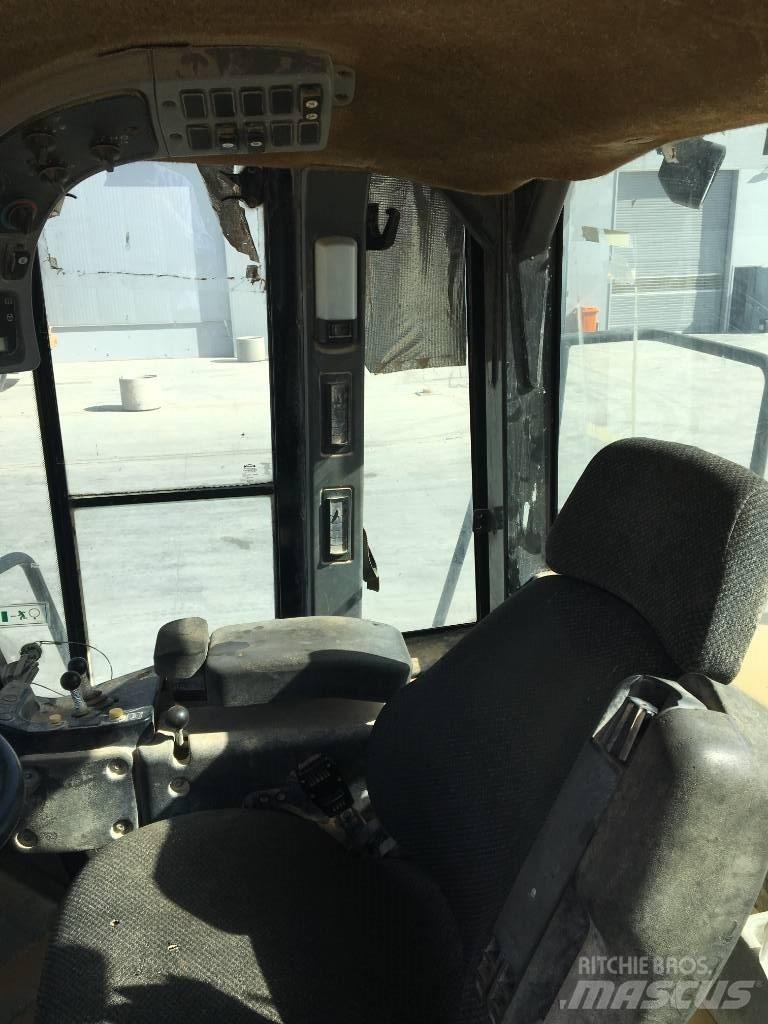 CAT 950H Колесни товарачи