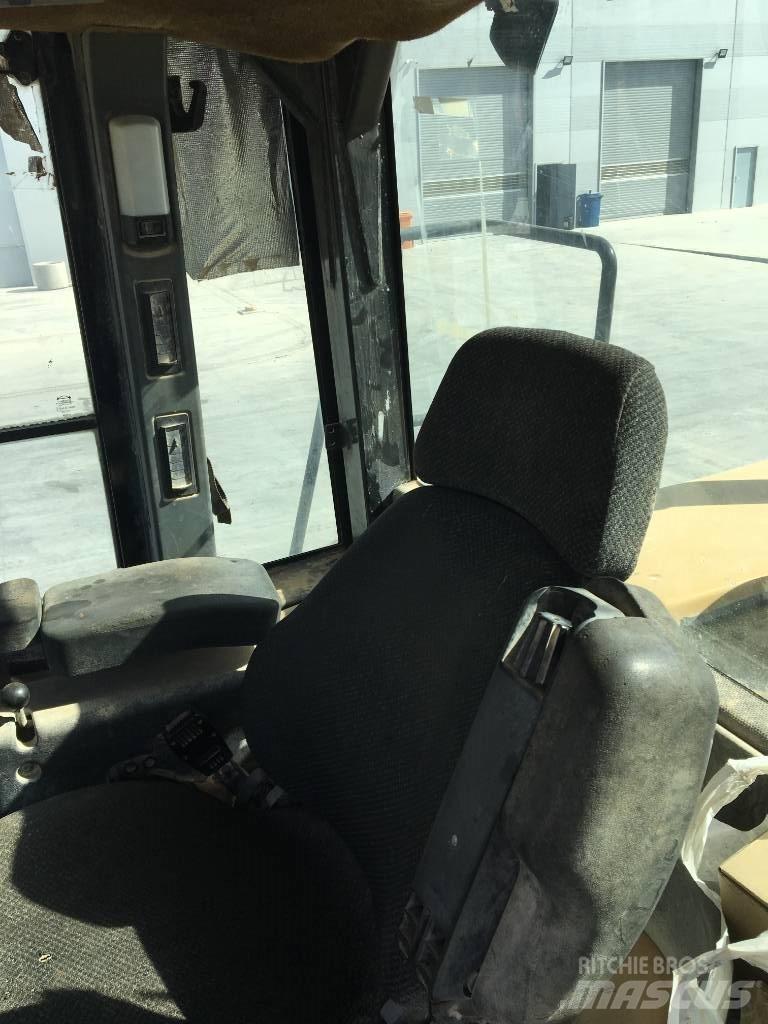 CAT 950H Колесни товарачи