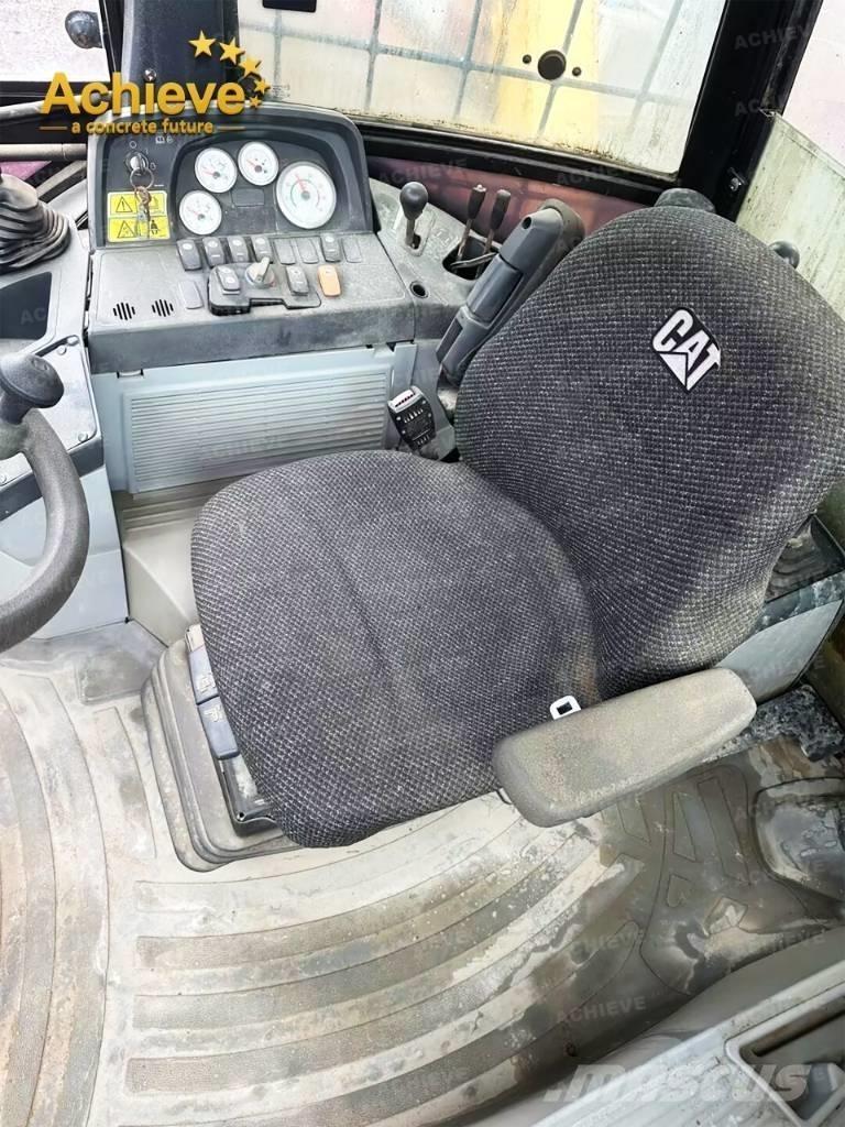 CAT 416 E Товарач със заден ексватор