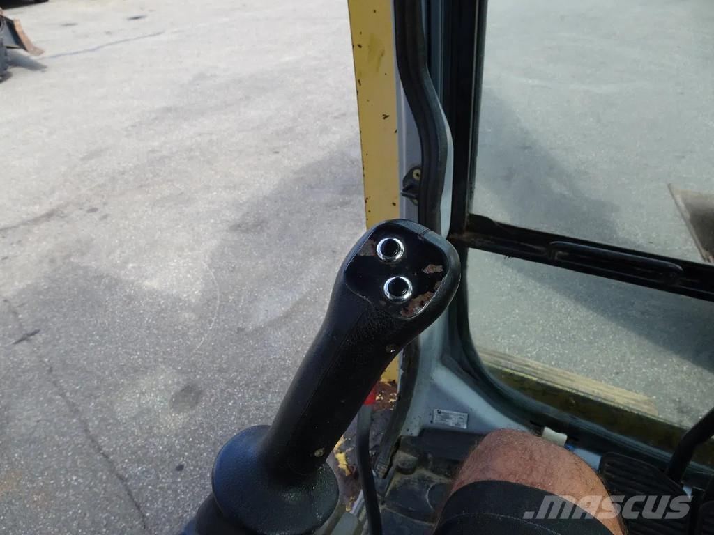 New Holland E195 Верижен екскаватор