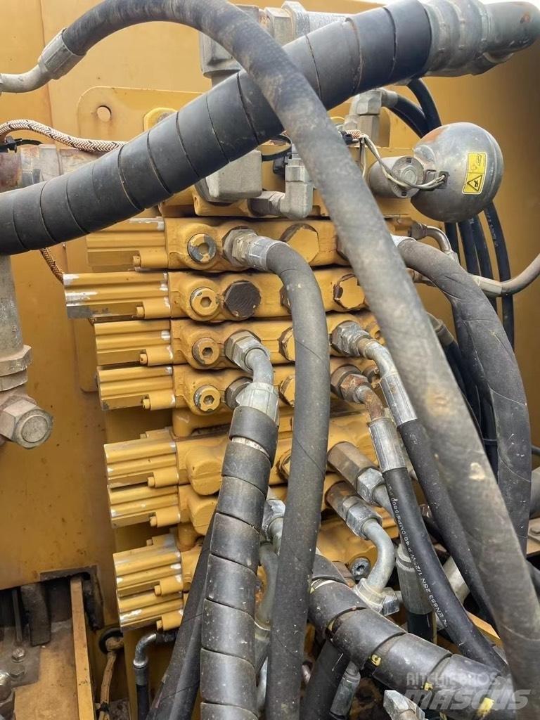 CAT 307 D Верижен екскаватор