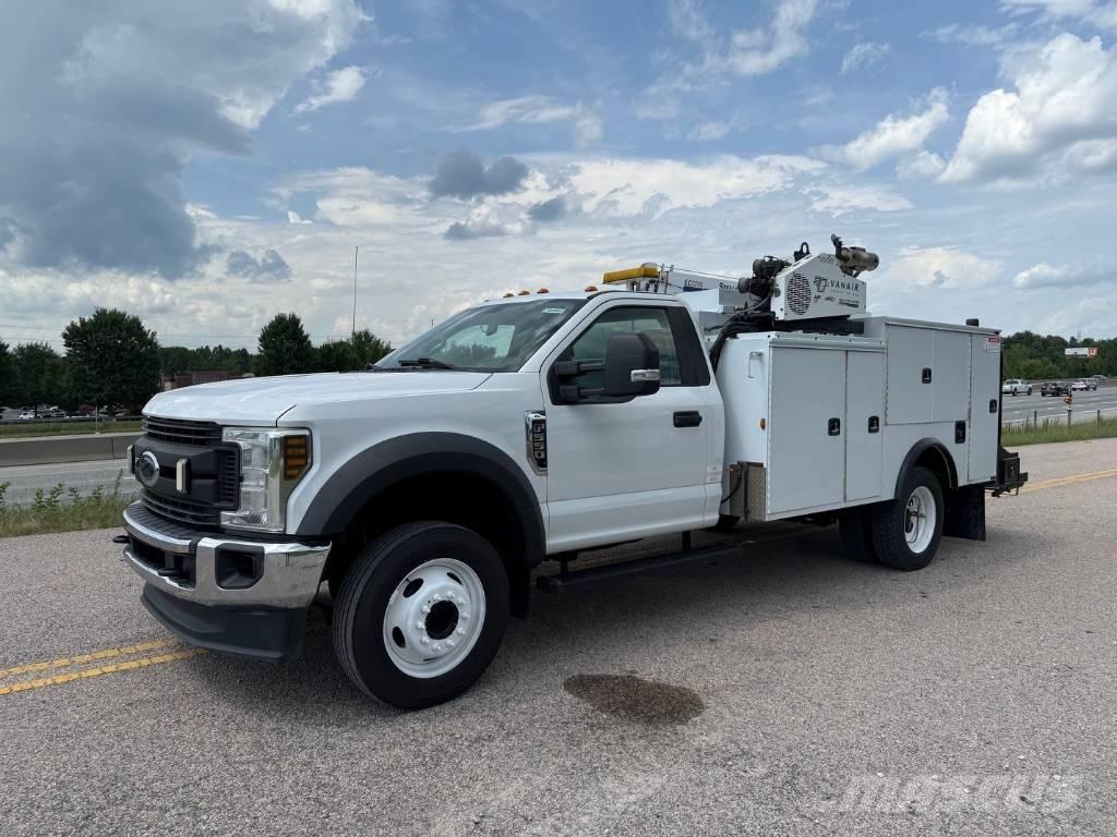 Ford F 550 Пикапи