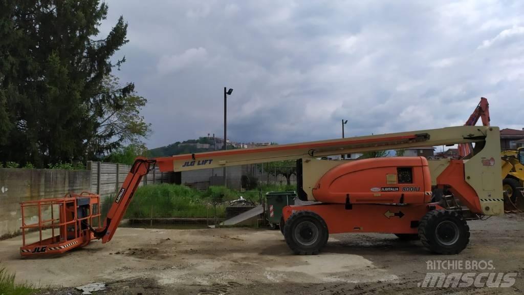 JLG 800 AJ Съчленени стрелови подемници