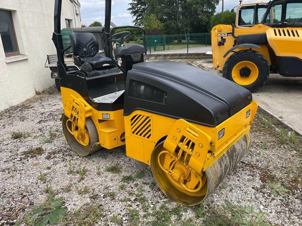 Bomag BW 120 AD-4 Двойни барабанни ролки
