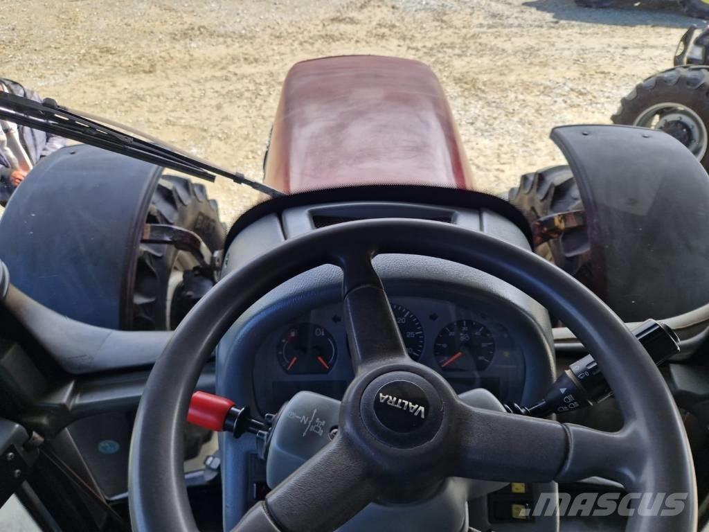 Valtra T 180 Трактори