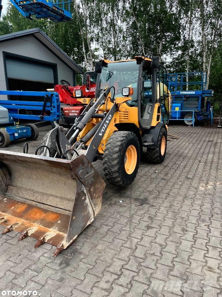 Volvo L 25 F Колесни товарачи