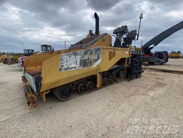 CAT AP1055E Машини за асфалт