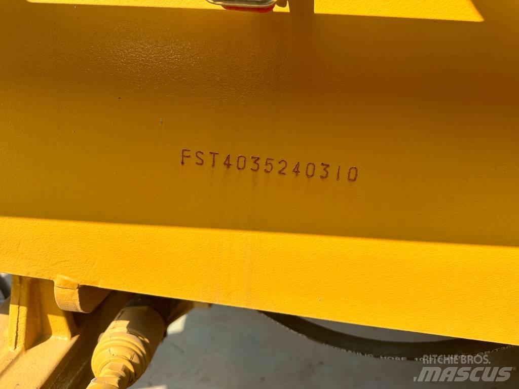CAT 420 F ST Товарач със заден ексватор
