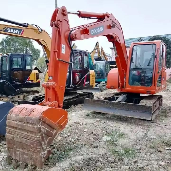 Doosan DH70-7 Верижен екскаватор