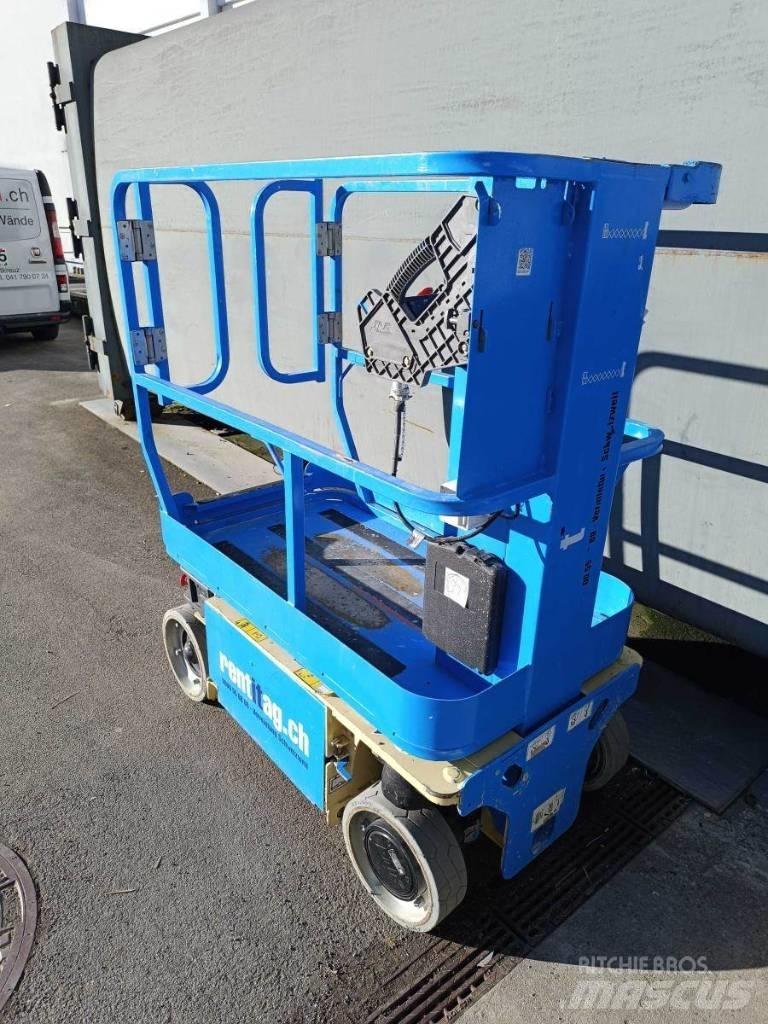 JLG 1230 ES Вертикални мачтови повдигачи

