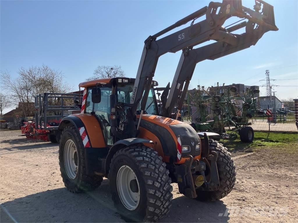 Valtra N122 Direct Трактори