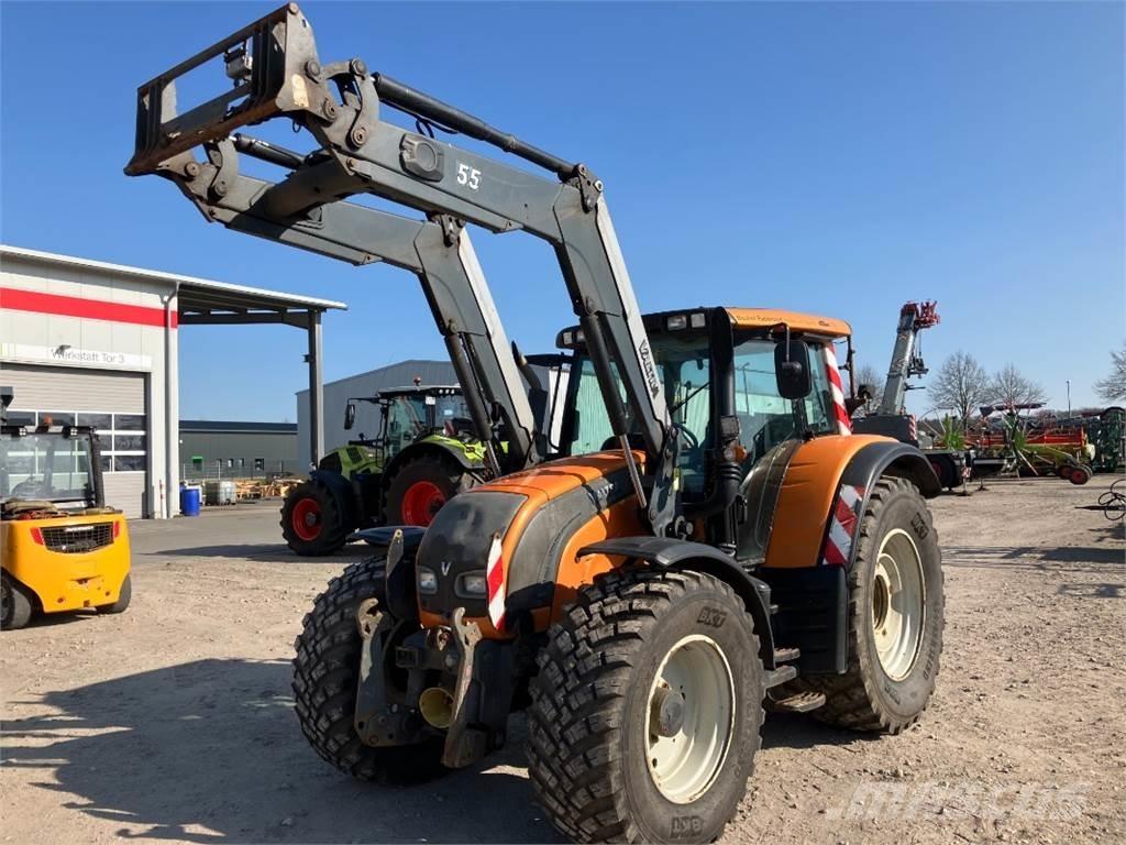 Valtra N122 Direct Трактори